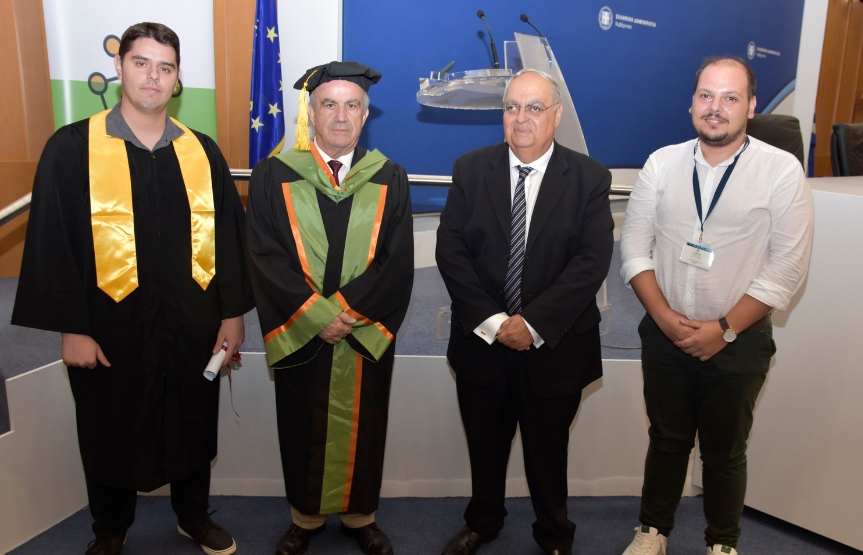 ΚΟΡΥΦΑΙΑ ΔΙΑΚΡΙΣΗ ΓΙΑ ΤΟΥΣ ΑΠΟΦΟΙΤΟΥΣ ΠΛΗΡΟΦΟΡΙΚΗΣ ΤΟΥ NEW YORK COLLEGE ΑΠΟ ΤΟΝ ΔΙΕΘΝΗ ΦΟΡΕΑ BRITISH COMPUTER SOCIETY (BCS)