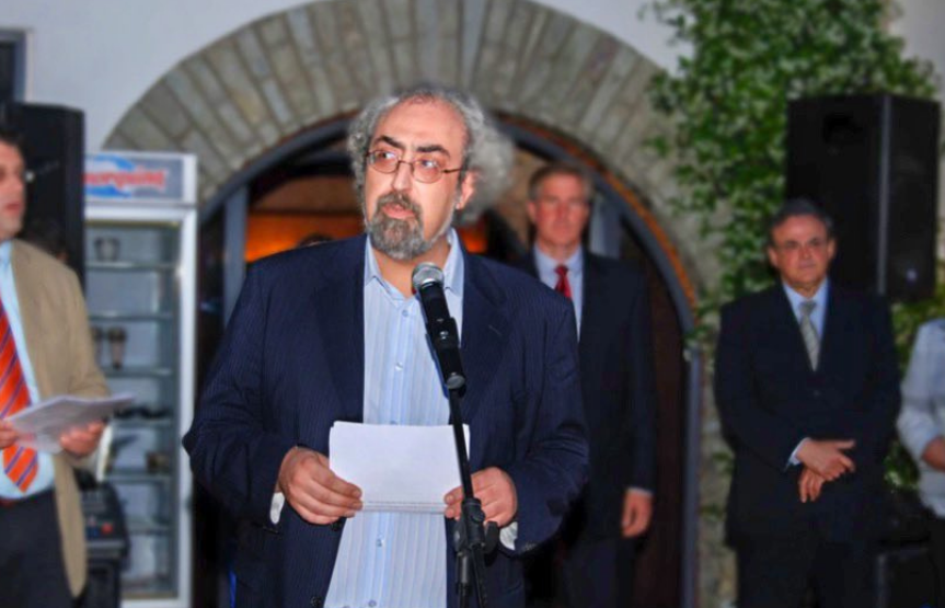 Η Εκπαιδευτική κοινότητα του New York College αποχαιρετά τον Διονύση Μεντζενιώτη